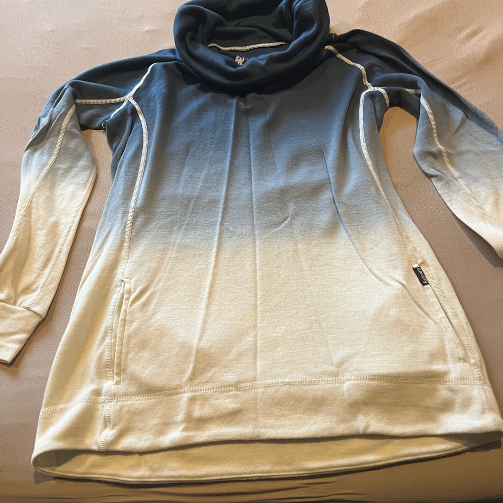 Woolly Merino Wool gradient blue and cream turtleneck